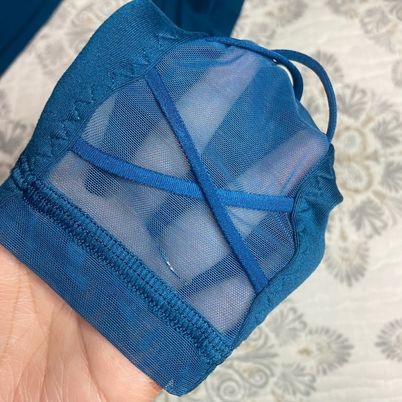 Size 2 (Small) Victorias Secret Leggings - Picture 2 of 3